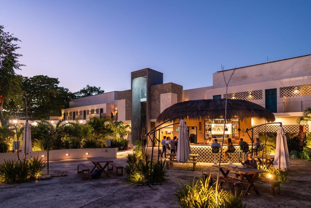 Hotel Waye Valladolid  Exterior photo